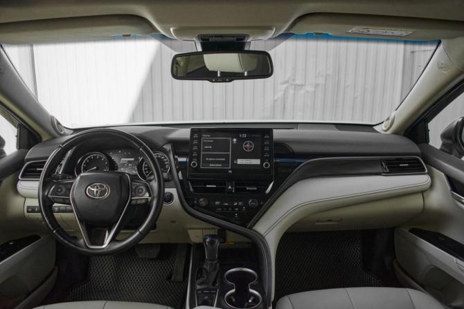 Toyota Camry VIII (XV70) Рестайлинг с пробегом 2022 года, цена 3 320 000 рублей, 42732 км, седан, Автокод Объявления