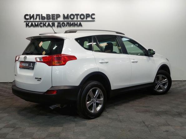 Toyota RAV4 IV (XA40) с пробегом 2015 года, цена 2 045 000 рублей, 118000 км, внедорожник, Автокод Объявления
