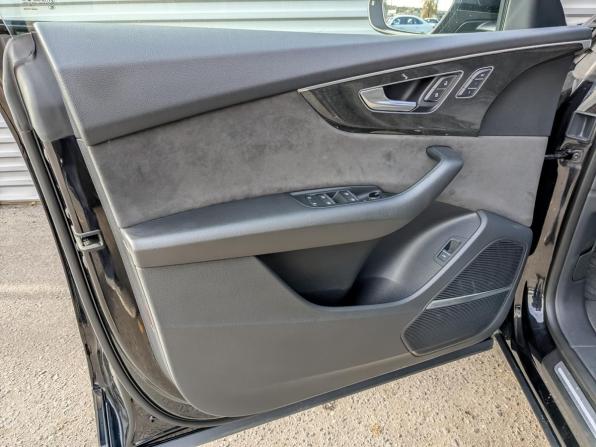Audi Q8 I (4M) с пробегом 2018 года, цена 4 895 000 рублей, 132010 км, внедорожник, Автокод Объявления
