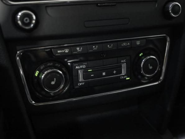 Skoda Superb II Рестайлинг с пробегом 2014 года, цена 1 269 000 рублей, 168634 км, лифтбек, Автокод Объявления