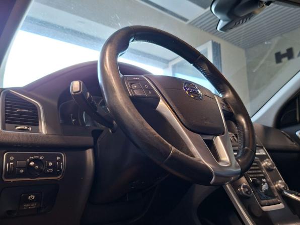 Volvo XC60 I Рестайлинг с пробегом 2014 года, цена 1 457 000 рублей, 220000 км, внедорожник, Автокод Объявления