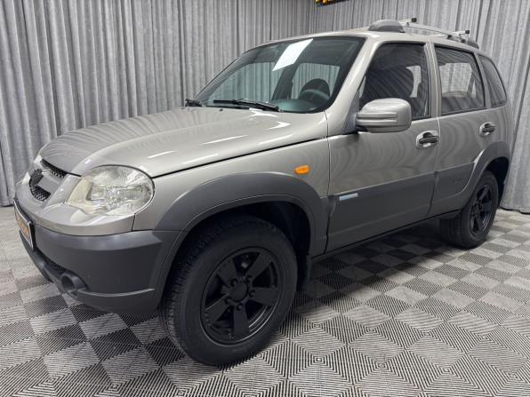 Chevrolet Niva I Рестайлинг с пробегом 2010 года, цена 497 000 рублей, 181078 км, внедорожник, Автокод Объявления