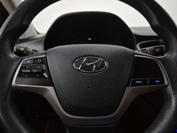 Hyundai Solaris II с пробегом 2018 года, цена 1 025 000 рублей, 153379 км, седан, Автокод Объявления