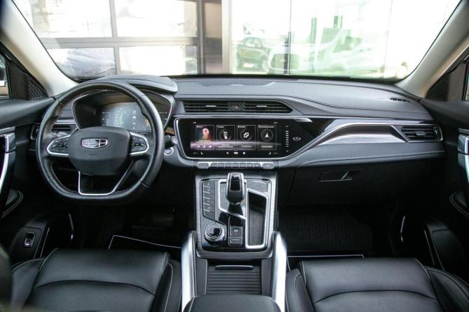 Geely Atlas Pro с пробегом 2022 года, цена 2 045 000 рублей, 70250 км, внедорожник, Автокод Объявления