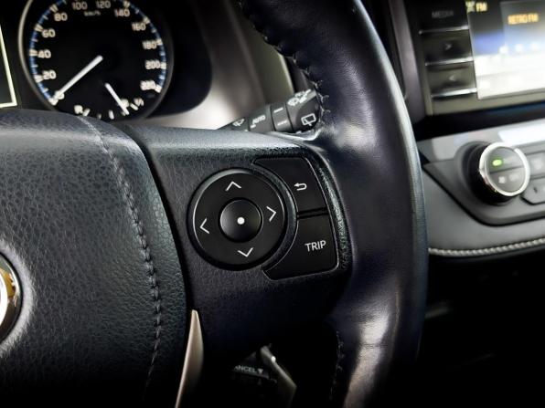 Toyota RAV4 IV (XA40) Рестайлинг с пробегом 2015 года, цена 2 250 000 рублей, 111772 км, внедорожник, Автокод Объявления