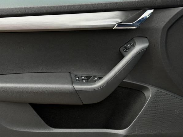 Skoda Octavia III (A7) Рестайлинг с пробегом 2017 года, цена 1 600 000 рублей, 171586 км, лифтбек, Автокод Объявления