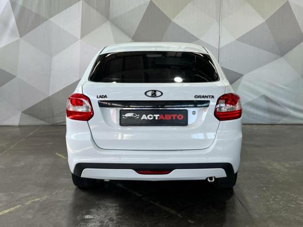 Lada (ВАЗ) Granta I с пробегом 2015 года, цена 340 000 рублей, 187449 км, седан, Автокод Объявления