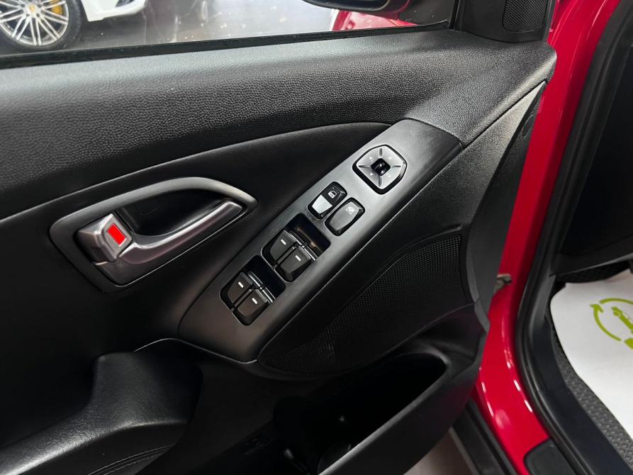 Hyundai ix35 I Рестайлинг Тверь  - изображение 16