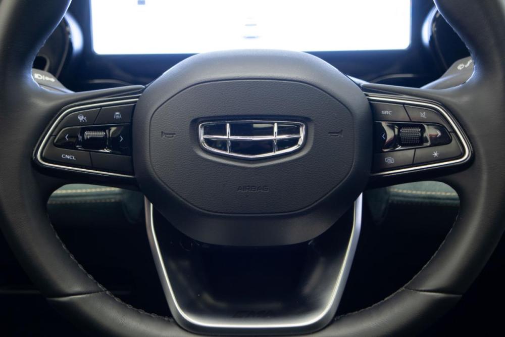 Geely Monjaro I Москва  - изображение 11