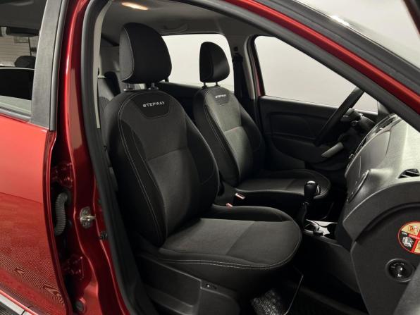 Renault Sandero II Рестайлинг с пробегом 2021 года, цена 1 289 200 рублей, 72023 км, хэтчбек, Автокод Объявления
