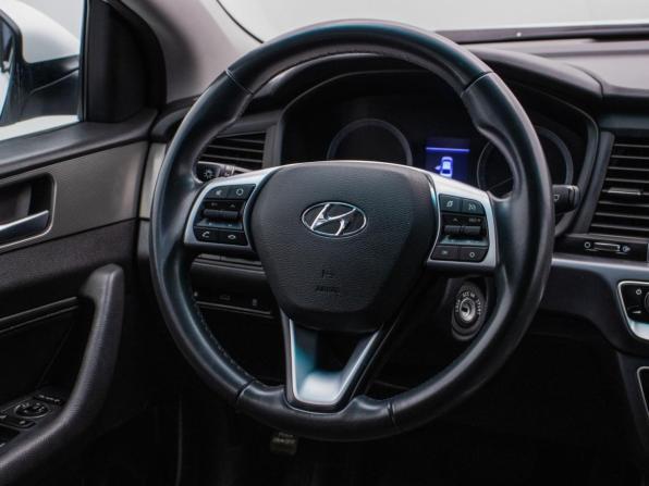 Hyundai Sonata VII (LF) Рестайлинг с пробегом 2018 года, цена 1 619 000 рублей, 105151 км, седан, Автокод Объявления