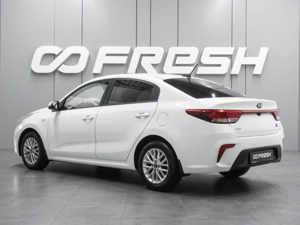Kia Rio IV с пробегом 2018 года, цена 1 399 000 рублей, 92706 км, седан, Автокод Объявления