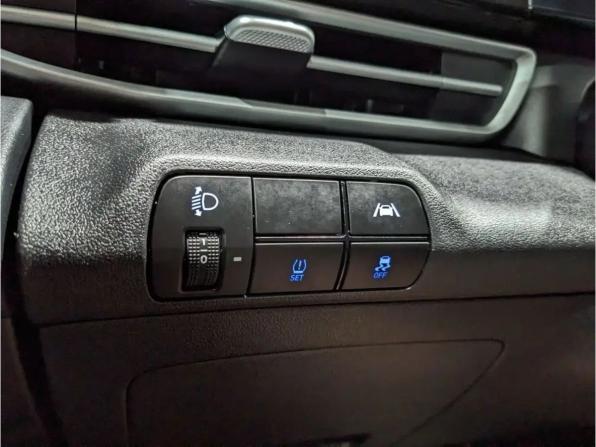 Hyundai Elantra VII (CN7) с пробегом 2023 года, цена 1 945 000 рублей, 25183 км, седан, Автокод Объявления