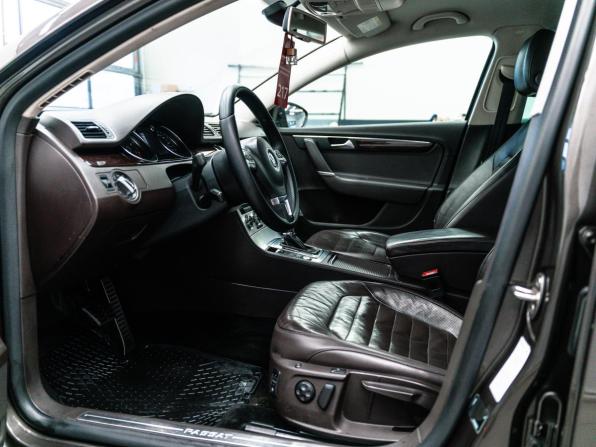 Volkswagen Passat B7 с пробегом 2012 года, цена 1 150 000 рублей, 185675 км, седан, Автокод Объявления