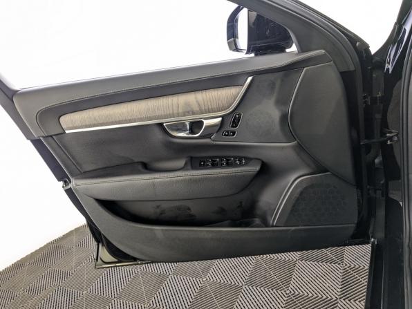 Volvo S90 II Рестайлинг с пробегом 2021 года, цена 2 890 000 рублей, 167012 км, седан, Автокод Объявления