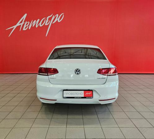 Volkswagen Passat B8 с пробегом 2016 года, цена 1 520 000 рублей, 180000 км, седан, Автокод Объявления