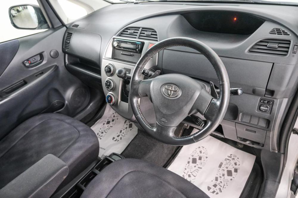 Toyota Ractis I Красноярск  - изображение 9