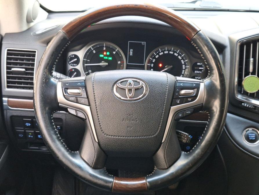 Toyota Land Cruiser 200 Series Рестайлинг 2 Челябинск  - изображение 11