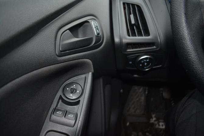 Ford Focus III Рестайлинг с пробегом 2019 года, цена 949 000 рублей, 241000 км, хэтчбек, Автокод Объявления