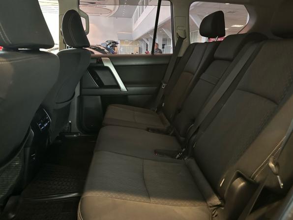 Toyota Land Cruiser Prado 150 Series Рестайлинг 2 с пробегом 2018 года, цена 4 449 000 рублей, 145799 км, внедорожник, Автокод Объявления