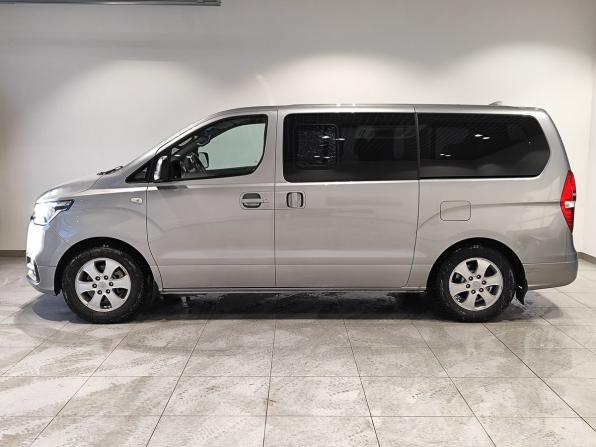 Hyundai Grand Starex I Рестайлинг 2 с пробегом 2019 года, цена 2 849 000 рублей, 103383 км, минивэн, Автокод Объявления