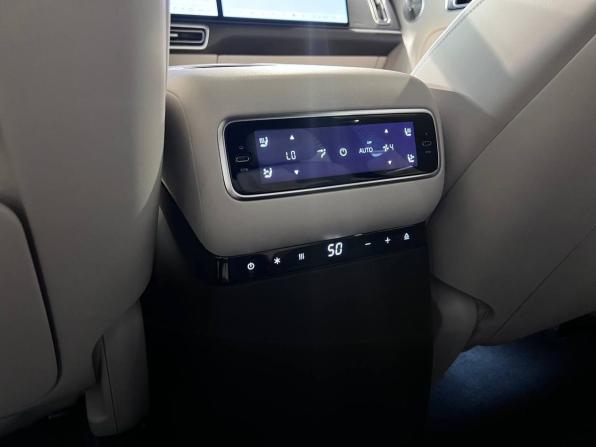 Новый Li Auto (Lixiang) L9 I Рестайлинг 2025 года, цена 9 650 000 рублей, внедорожник, Автокод Объявления