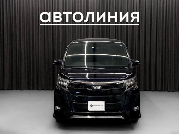 Toyota Noah III (R80) Рестайлинг с пробегом 2019 года, цена 2 150 000 рублей, 65211 км, минивэн, Автокод Объявления