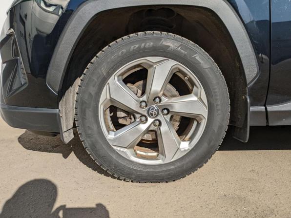 Toyota RAV4 V (XA50) с пробегом 2021 года, цена 3 795 000 рублей, 87087 км, внедорожник, Автокод Объявления