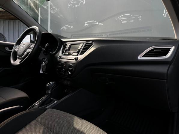 Hyundai Solaris II с пробегом 2019 года, цена 1 353 300 рублей, 128653 км, седан, Автокод Объявления