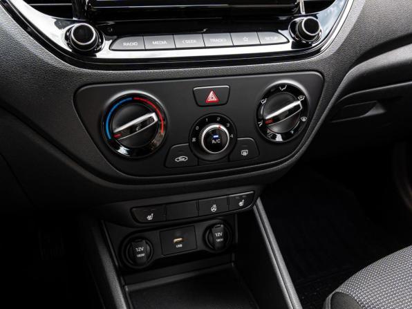 Hyundai Solaris II Рестайлинг с пробегом 2021 года, цена 1 725 000 рублей, 29713 км, седан, Автокод Объявления