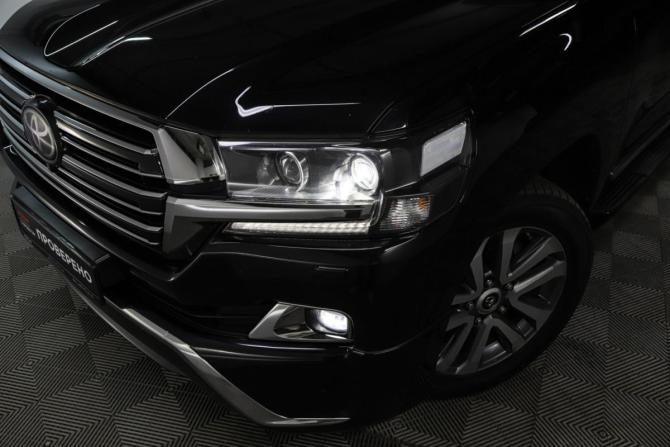 Toyota Land Cruiser 200 Series Рестайлинг 2 с пробегом 2017 года, цена 7 600 000 рублей, 124718 км, внедорожник, Автокод Объявления