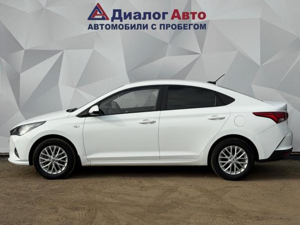 Hyundai Solaris II Рестайлинг с пробегом 2020 года, цена 1 655 000 рублей, 56000 км, седан, Автокод Объявления