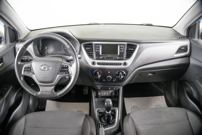 Hyundai Solaris II с пробегом 2017 года, цена 1 249 000 рублей, 170300 км, седан, Автокод Объявления