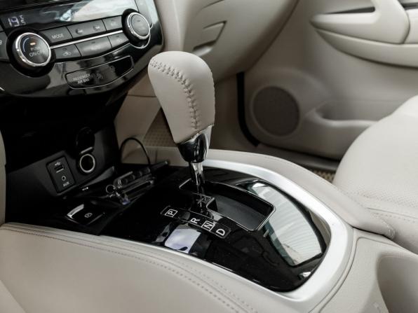 Nissan X-Trail III с пробегом 2015 года, цена 1 935 000 рублей, 188944 км, внедорожник, Автокод Объявления