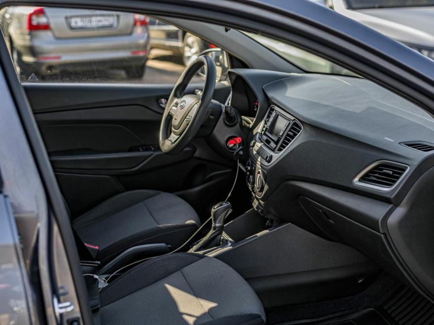 Hyundai Solaris II Санкт-Петербург  - изображение 11