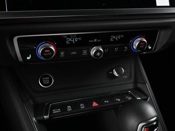 Audi Q3 II (F3) с пробегом 2025 года, цена 4 979 000 рублей, 62 км, внедорожник, Автокод Объявления