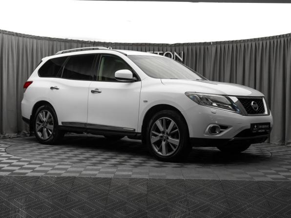 Nissan Pathfinder IV с пробегом 2015 года, цена 1 770 000 рублей, 180748 км, внедорожник, Автокод Объявления