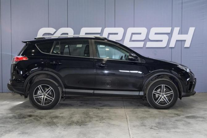 Toyota RAV4 IV (XA40) Рестайлинг с пробегом 2017 года, цена 2 829 000 рублей, 78379 км, внедорожник, Автокод Объявления