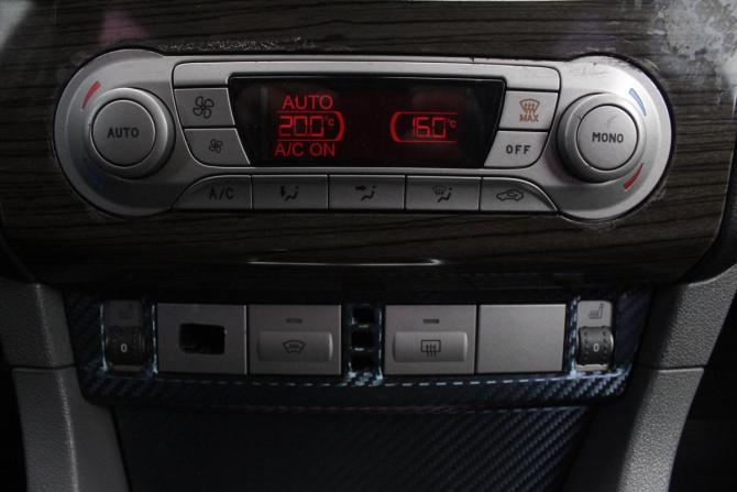 Ford Focus II Рестайлинг с пробегом 2009 года, цена 635 000 рублей, 205122 км, седан, Автокод Объявления
