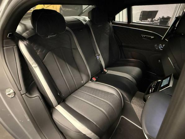 Bentley Flying Spur IV с пробегом 2025 года, цена 40 900 000 рублей, 2097 км, седан, Автокод Объявления