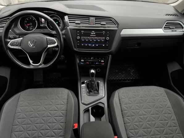 Volkswagen Tiguan II Рестайлинг с пробегом 2021 года, цена 2 399 000 рублей, 216100 км, внедорожник, Автокод Объявления
