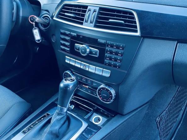 Mercedes-Benz C-Класс III (W204) Рестайлинг с пробегом 2012 года, цена 1 350 000 рублей, 194474 км, седан, Автокод Объявления