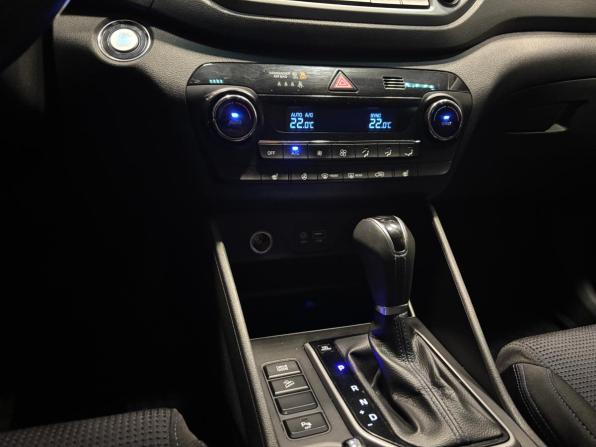 Hyundai Tucson III с пробегом 2018 года, цена 1 519 000 рублей, 213000 км, внедорожник, Автокод Объявления