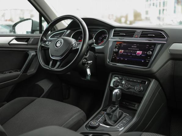 Volkswagen Tiguan II с пробегом 2020 года, цена 2 699 000 рублей, 107910 км, внедорожник, Автокод Объявления