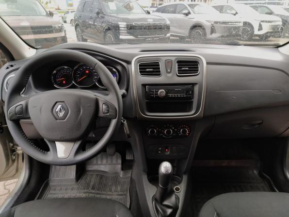 Renault Sandero II с пробегом 2015 года, цена 949 000 рублей, 56354 км, хэтчбек, Автокод Объявления