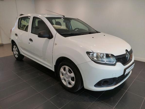 Renault Sandero II с пробегом 2015 года, цена 469 000 рублей, 171409 км, хэтчбек, Автокод Объявления