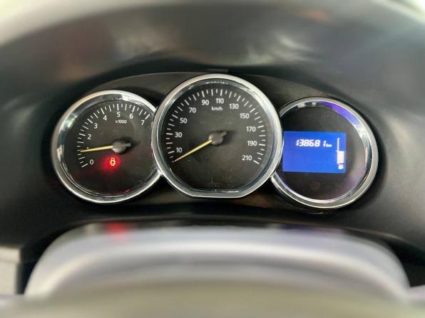 Renault Logan II с пробегом 2014 года, цена 610 000 рублей, 138681 км, седан, Автокод Объявления