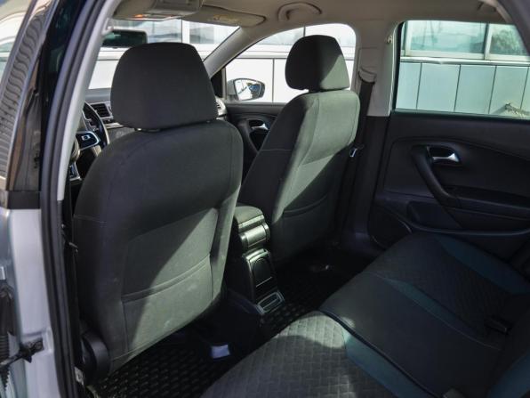 Volkswagen Polo V Рестайлинг с пробегом 2019 года, цена 1 280 000 рублей, 100548 км, седан, Автокод Объявления