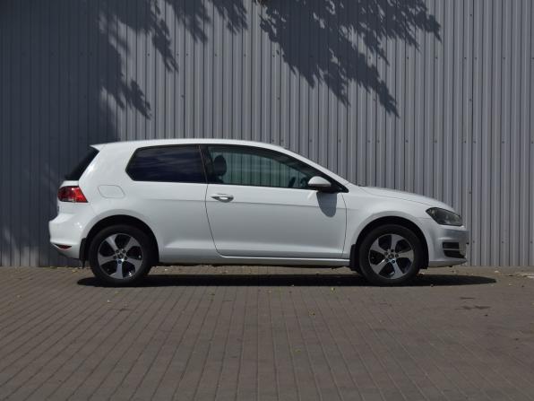 Volkswagen Golf VII с пробегом 2014 года, цена 879 000 рублей, 145162 км, хэтчбек, Автокод Объявления