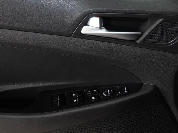 Hyundai Tucson III Рестайлинг с пробегом 2019 года, цена 2 090 000 рублей, 188000 км, внедорожник, Автокод Объявления